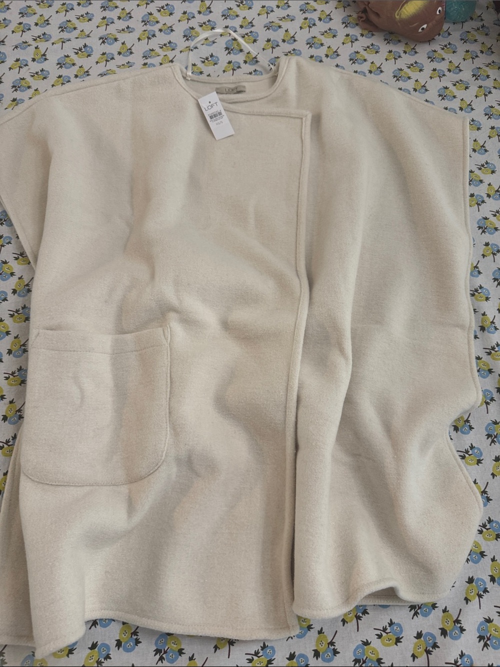 LOFT Cream Fleece Open-Front Cape with Pocket